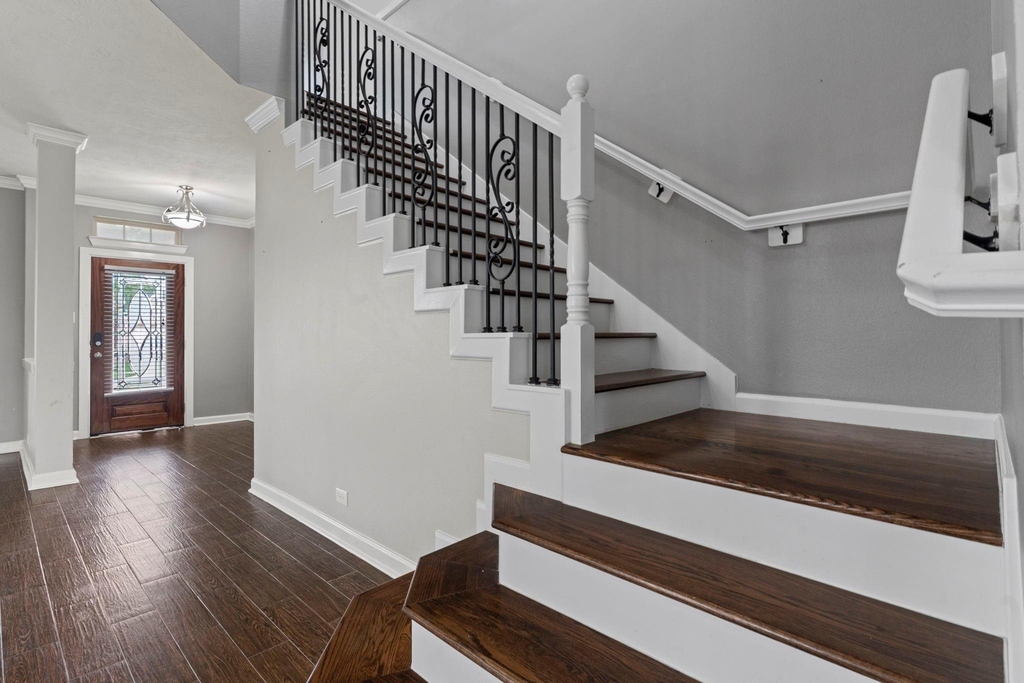 19415 Bronte Springs Court - Photo 8