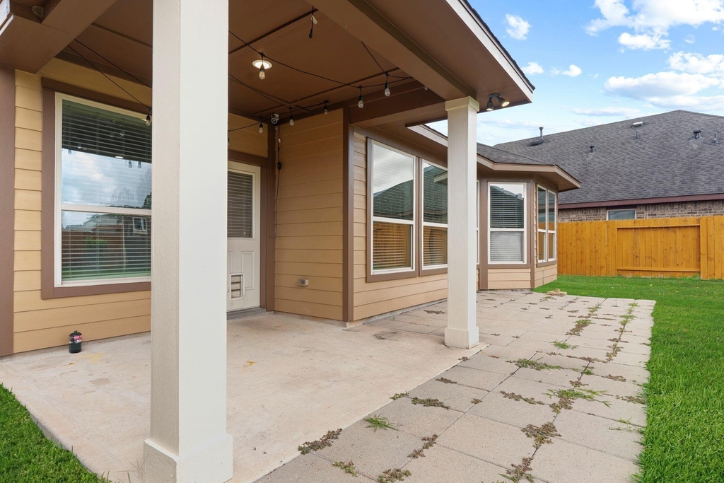 19415 Bronte Springs Court - Photo 40