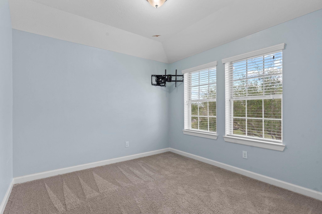 19415 Bronte Springs Court - Photo 39