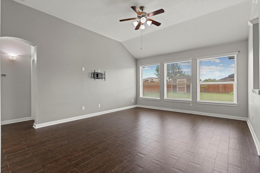 19415 Bronte Springs Court - Photo 15
