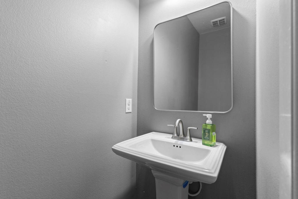 19415 Bronte Springs Court - Photo 25