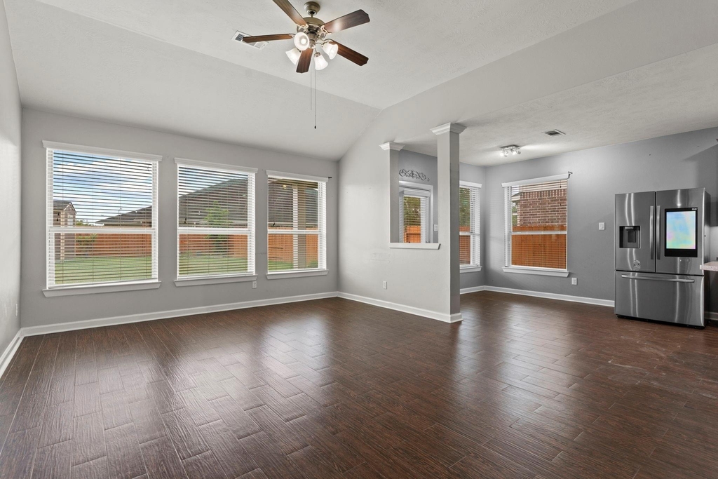 19415 Bronte Springs Court - Photo 16