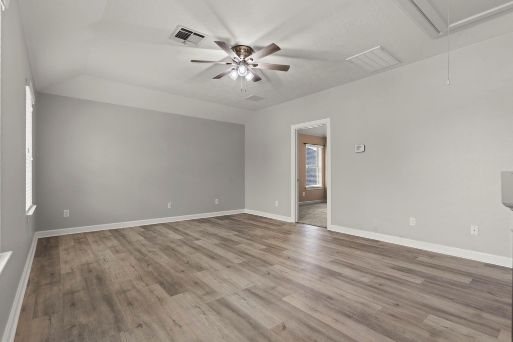 19415 Bronte Springs Court - Photo 32