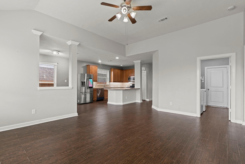 19415 Bronte Springs Court - Photo 11
