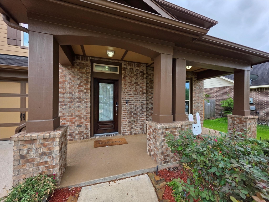 19415 Bronte Springs Court - Photo 3