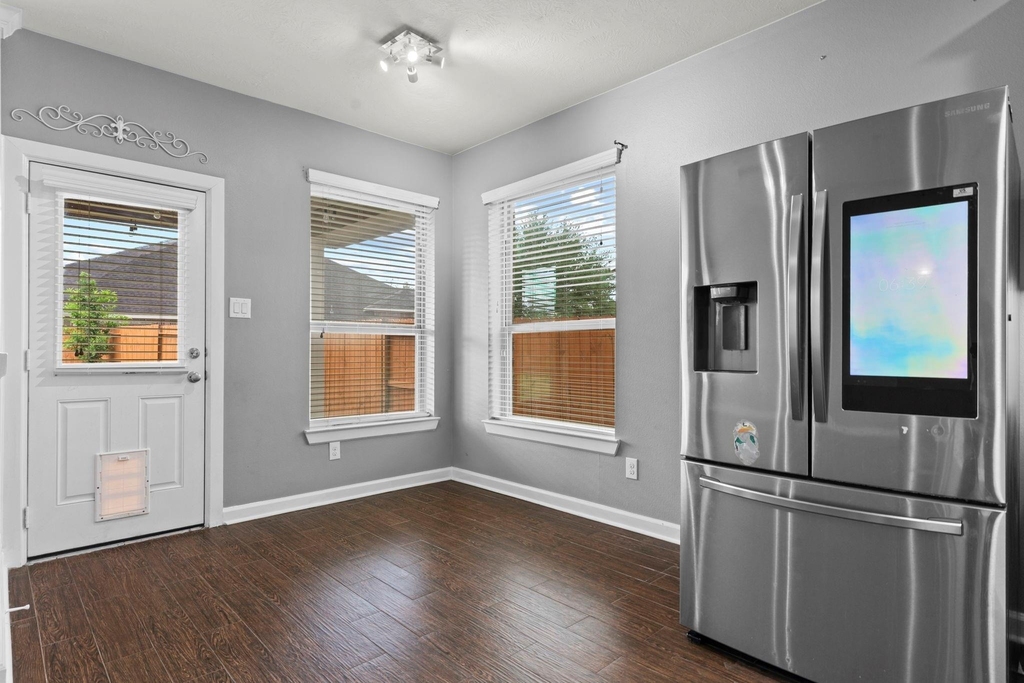 19415 Bronte Springs Court - Photo 14