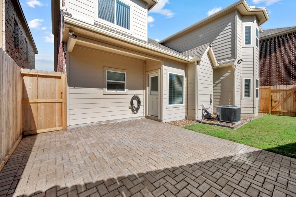 14603 Sanour Drive - Photo 7