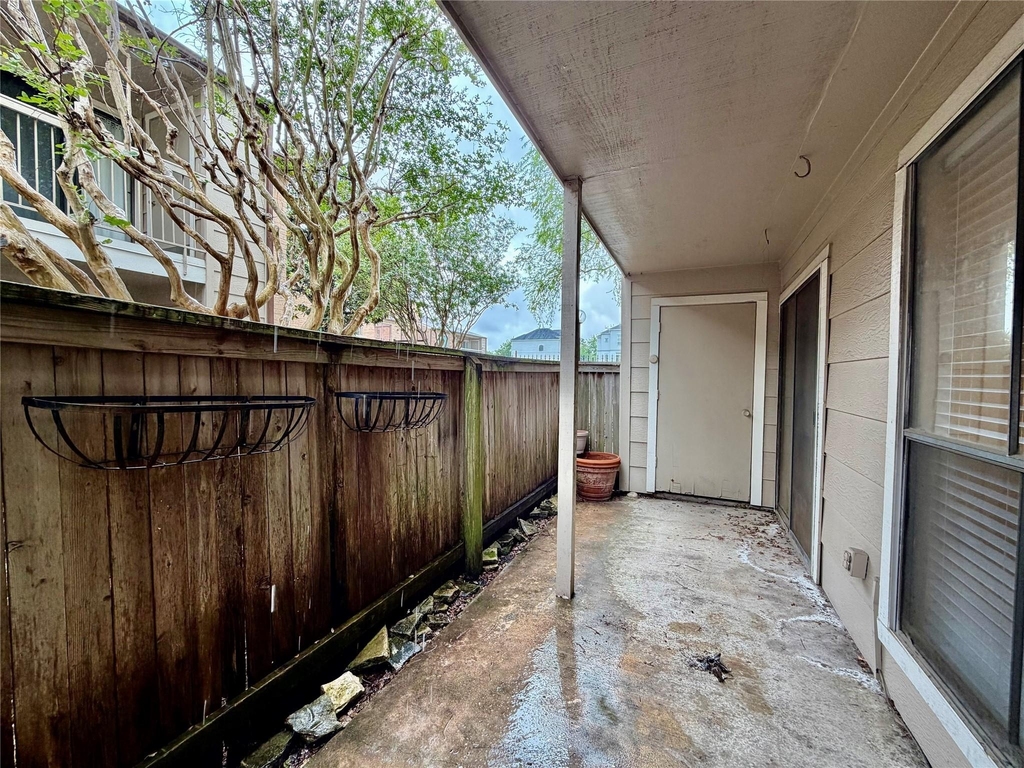 2120 Wilcrest Drive - Photo 33