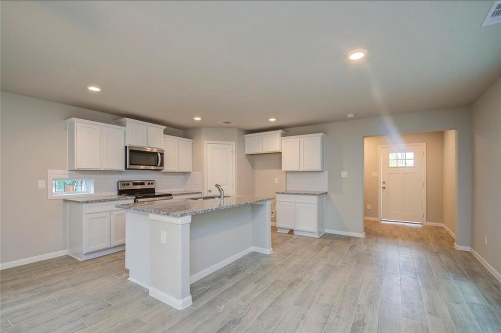 8209 Westcott Road - Photo 6