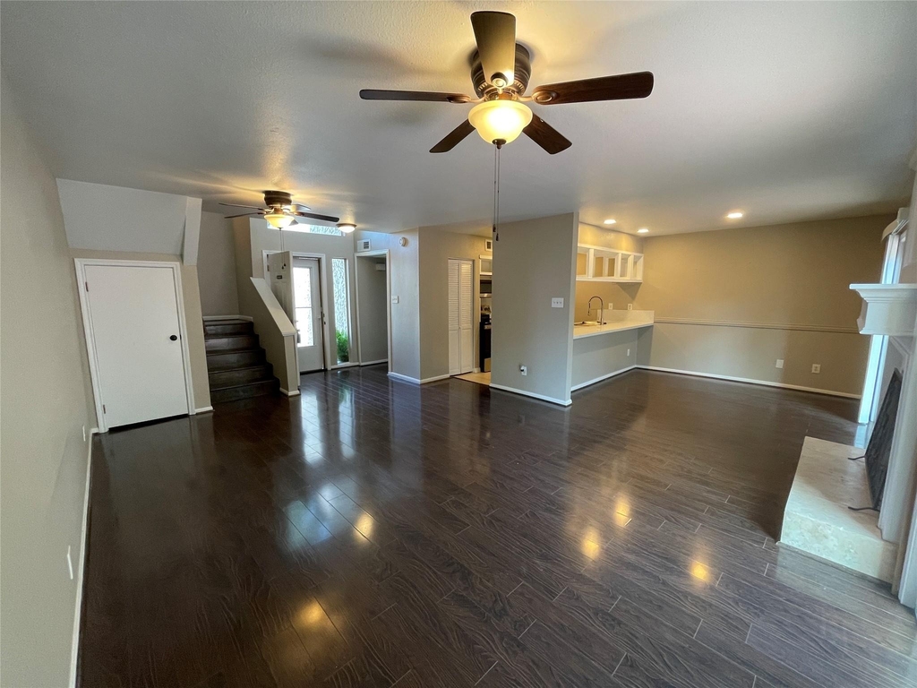 12315 Glenview Drive - Photo 4