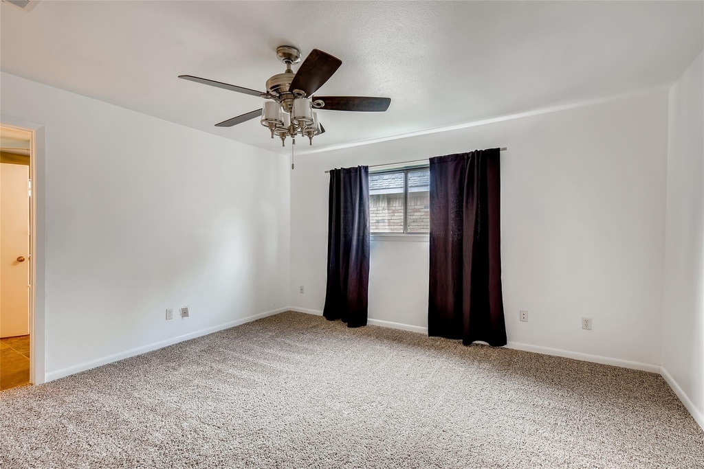 946 Mesa Terrace Drive - Photo 10