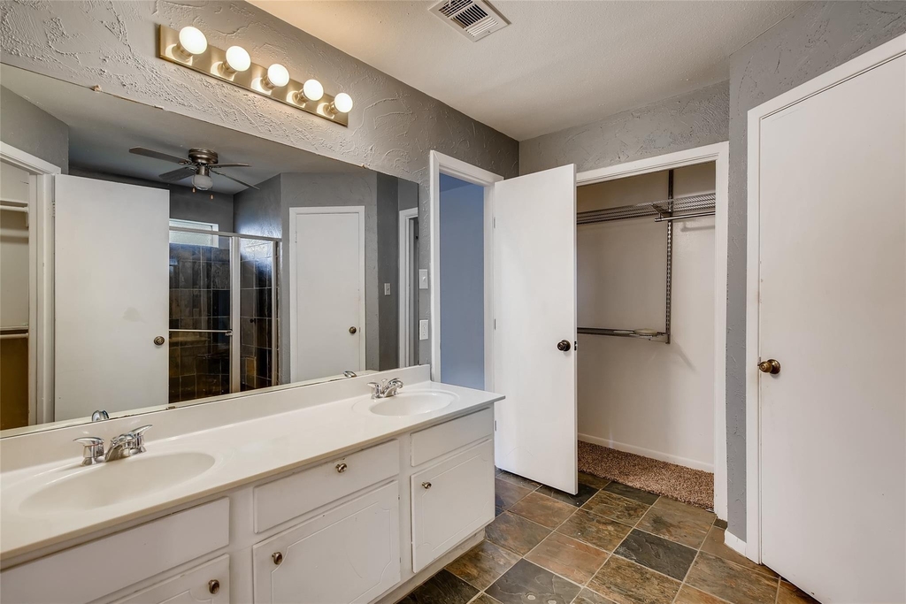 946 Mesa Terrace Drive - Photo 14