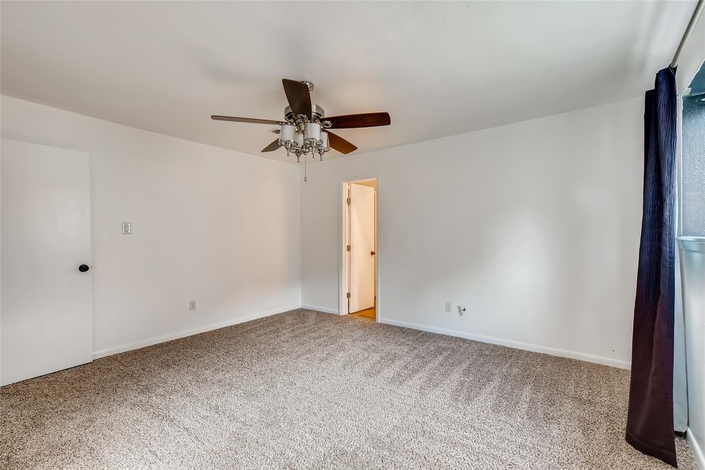 946 Mesa Terrace Drive - Photo 11