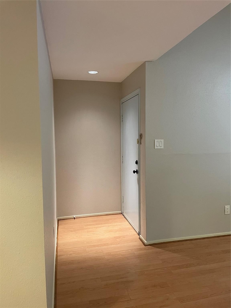 7950 N Stadium Drive - Photo 8
