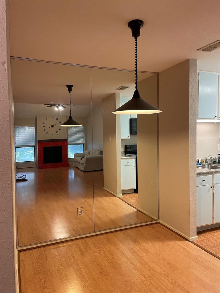 7950 N Stadium Drive - Photo 9