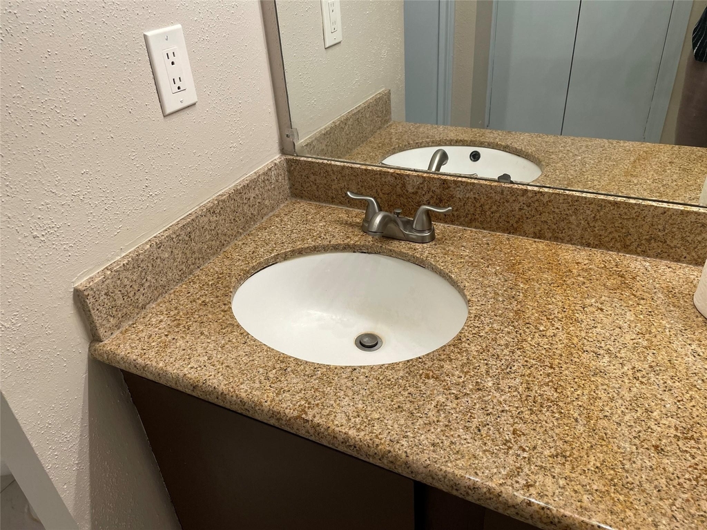 7950 N Stadium Drive - Photo 14