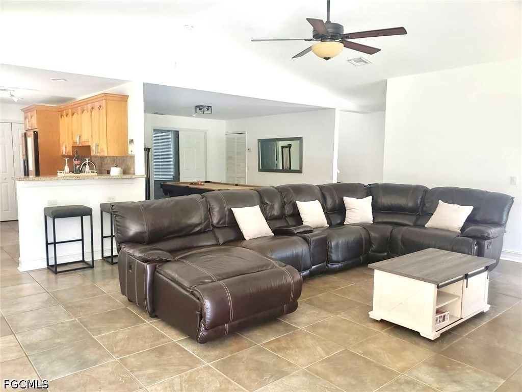 740 19th Street Sw - Photo 10