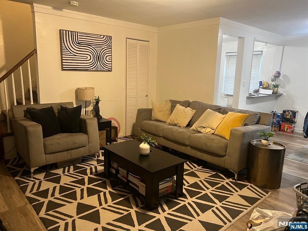 2197 Center - Photo 2