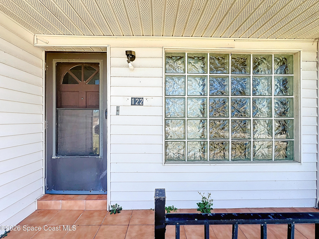 122 Eden Avenue - Photo 2