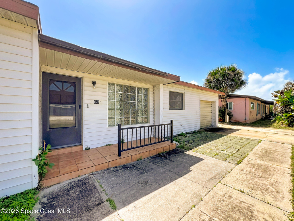 122 Eden Avenue - Photo 1