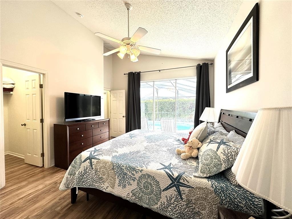 16724 Rolling Green Drive - Photo 33