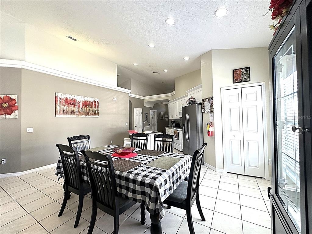 16724 Rolling Green Drive - Photo 21
