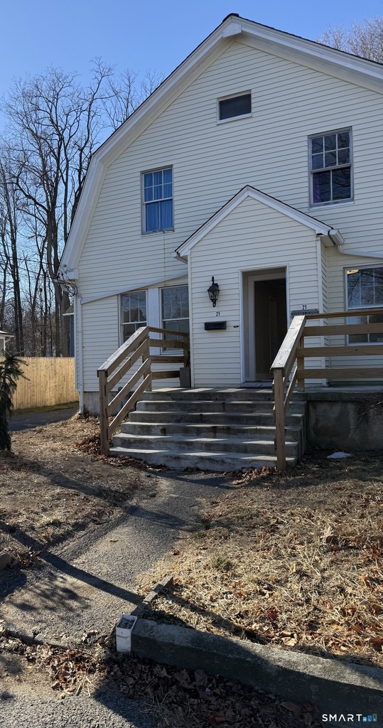 21 Woodbine Street - Photo 1