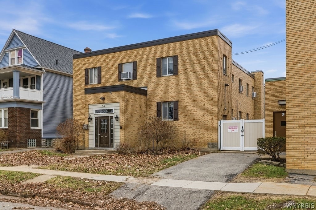 57 St John's Parkside Street - Photo 1