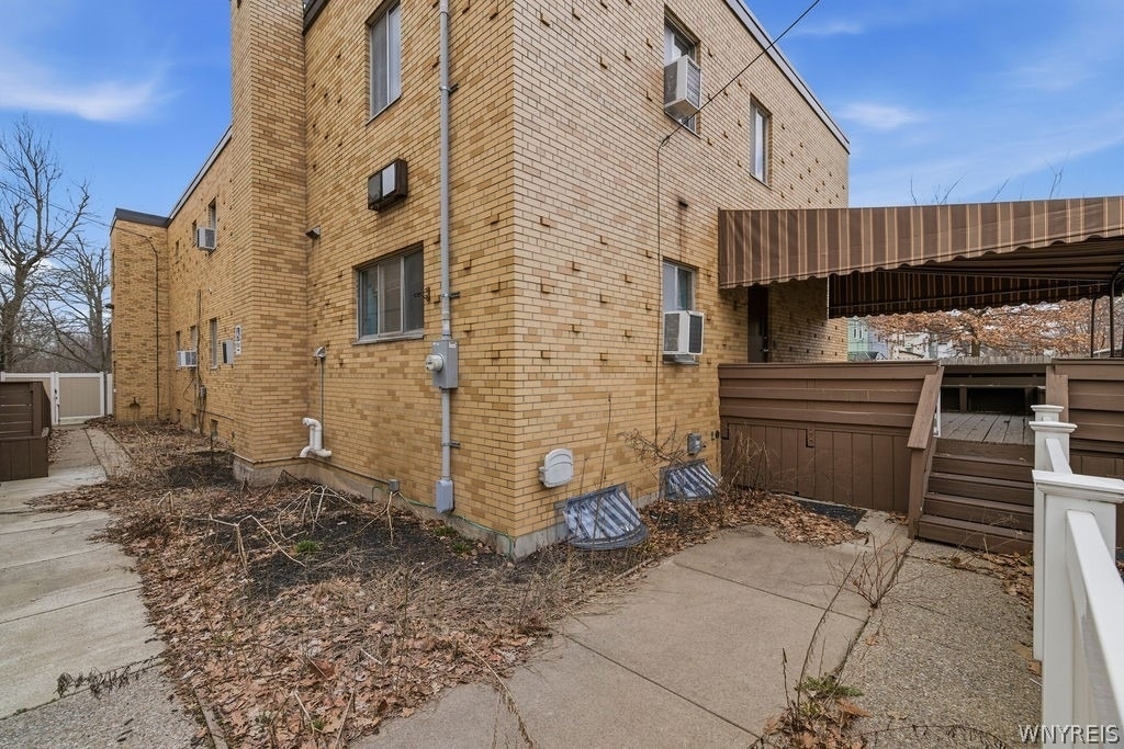 57 St John's Parkside Street - Photo 2
