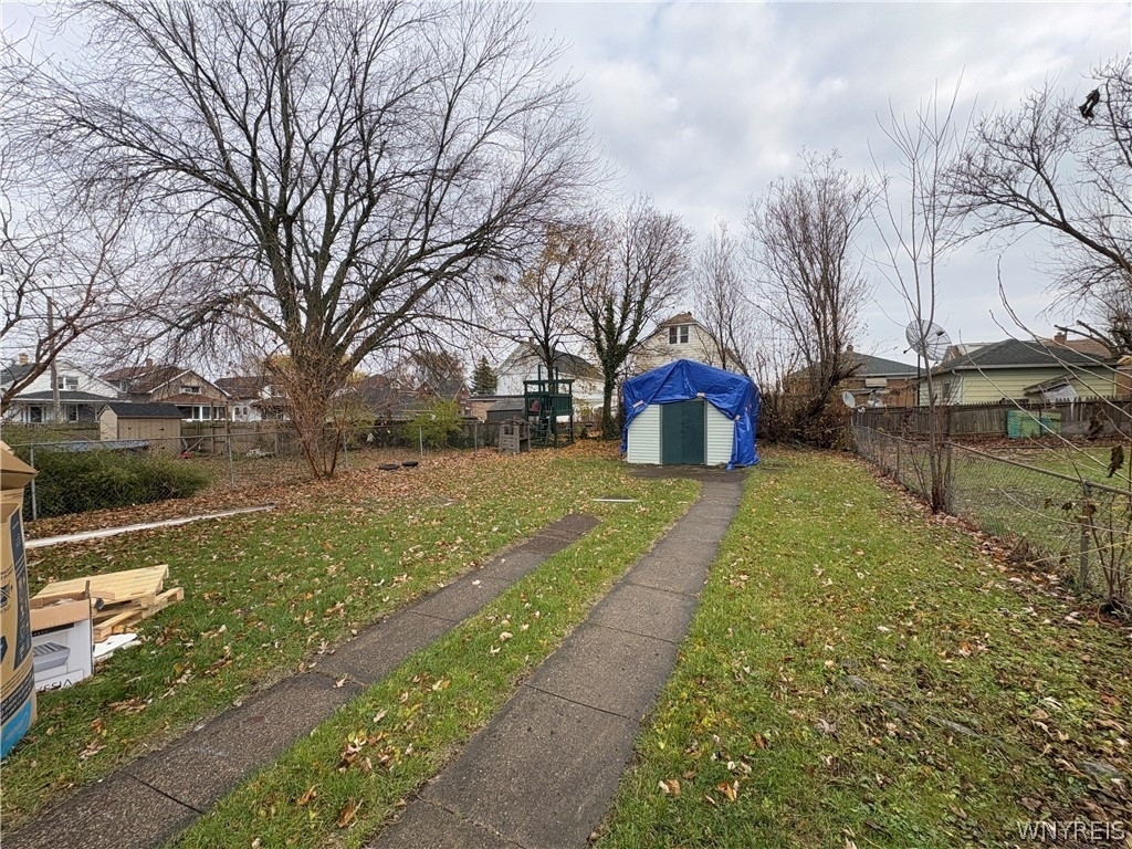 143 Reo- Upper Avenue - Photo 2