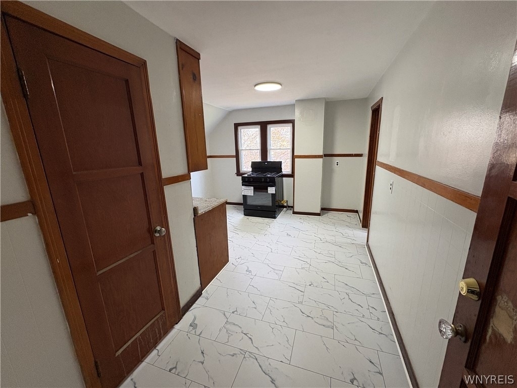 143 Reo- Upper Avenue - Photo 7