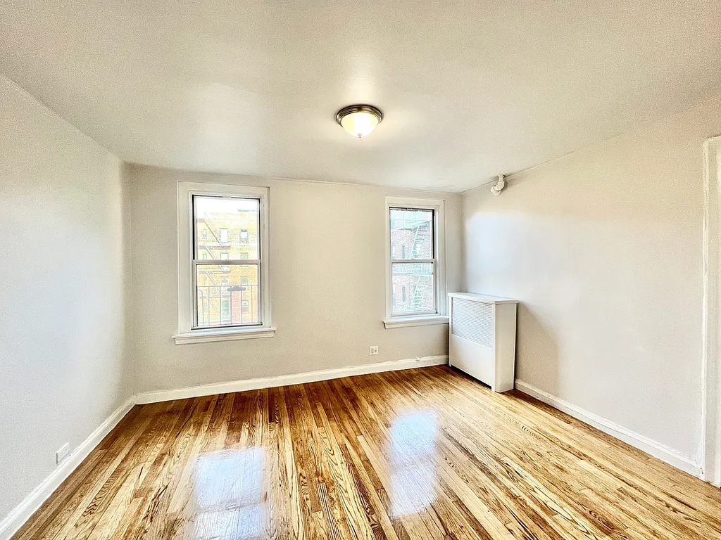 34-33 90th Street - Photo 5
