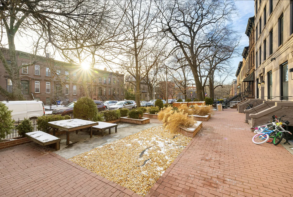 Clinton Street & 3rd Place - Photo 10