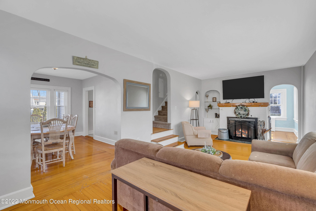 102 Dixon Avenue - Photo 5