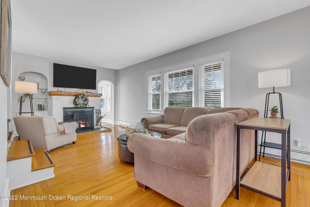 102 Dixon Avenue - Photo 6