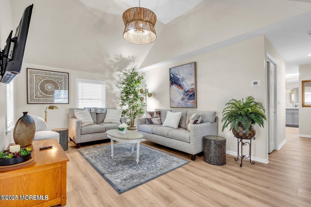 520 Brighton Avenue - Photo 4