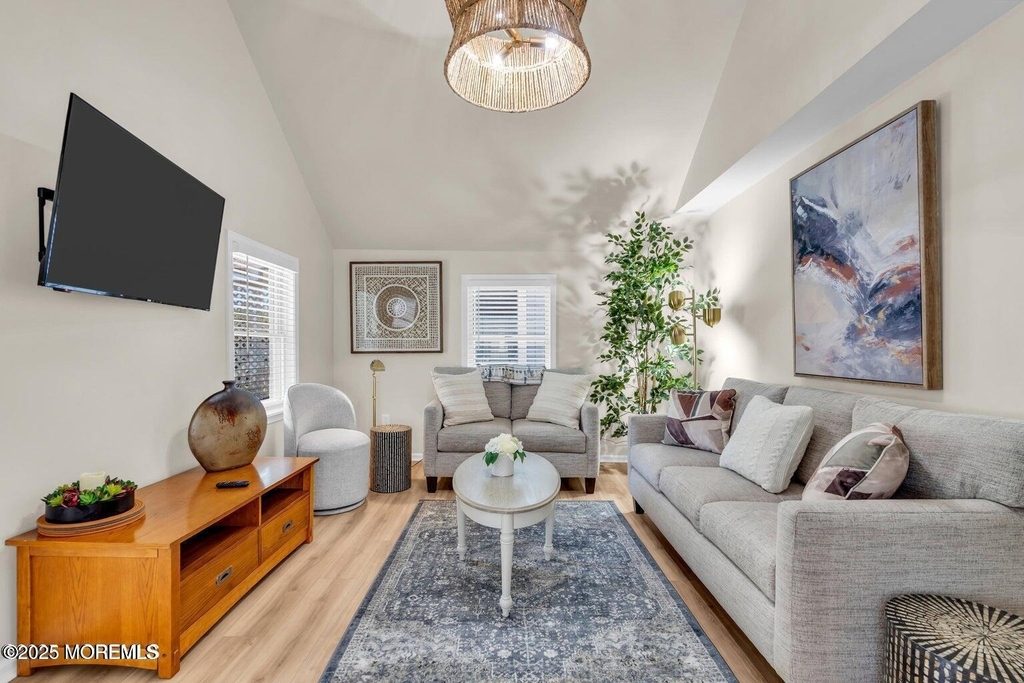 520 Brighton Avenue - Photo 5