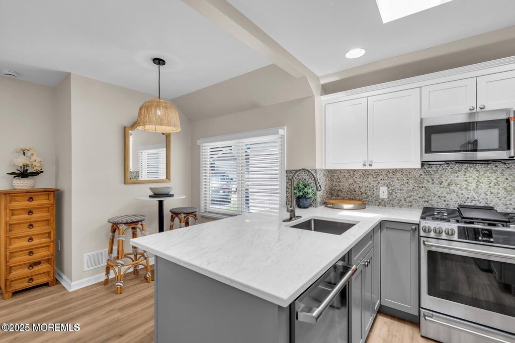 520 Brighton Avenue - Photo 10