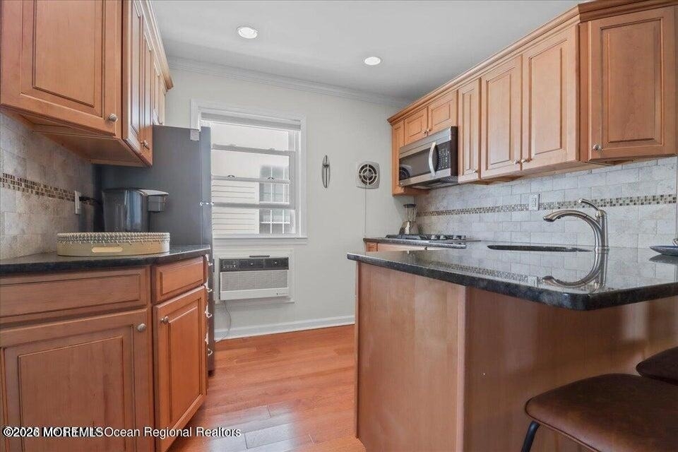 2204 Grand Central Avenue - Photo 1
