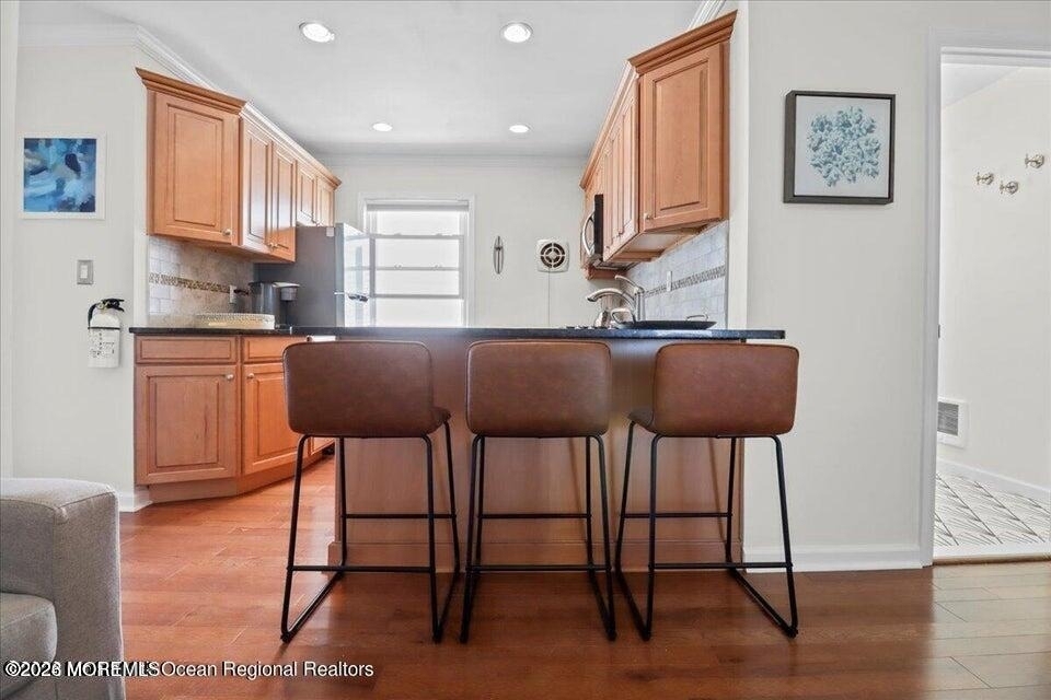 2204 Grand Central Avenue - Photo 2