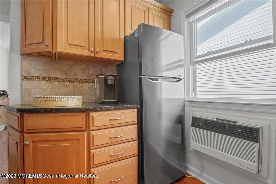 2204 Grand Central Avenue - Photo 4