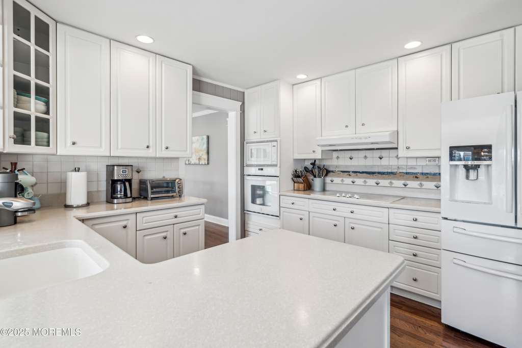 242 Curtis Point Drive - Photo 11