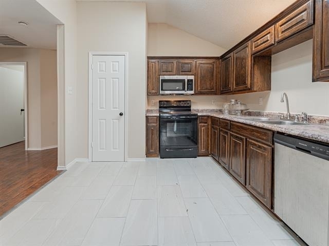 5807 Rock Meadow Trail - Photo 14