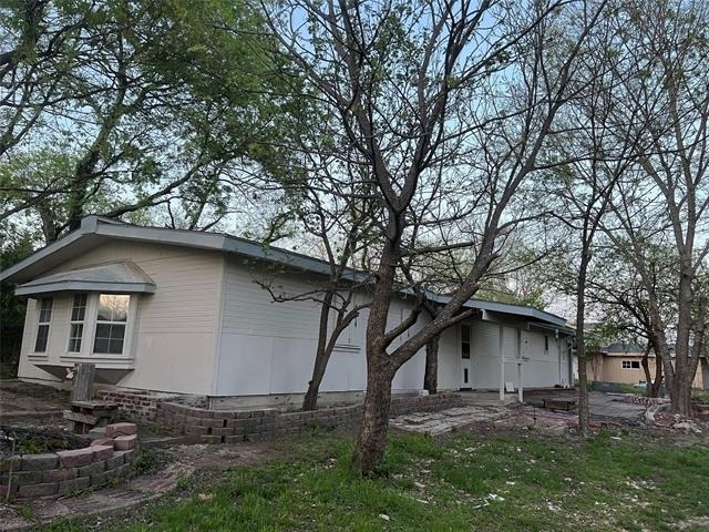 2410 Fm 546 - Photo 0