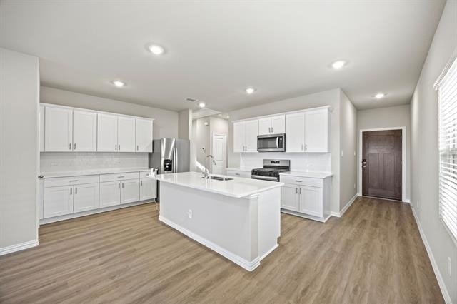 607 Clover Creek - Photo 2