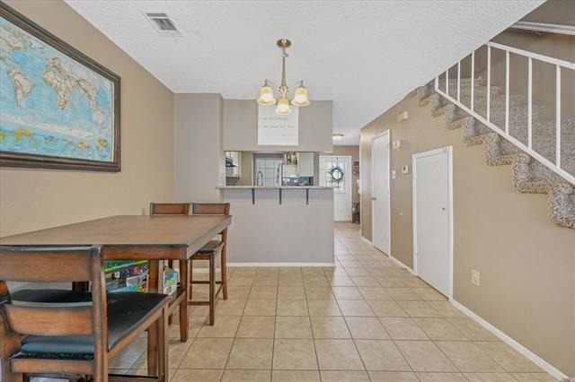 621 Carriagehouse Lane - Photo 3