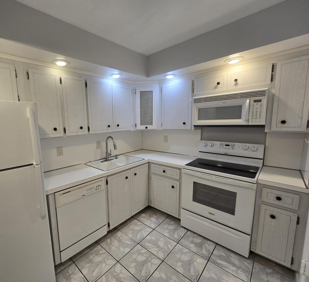 5840 Ne 22nd Way - Photo 1