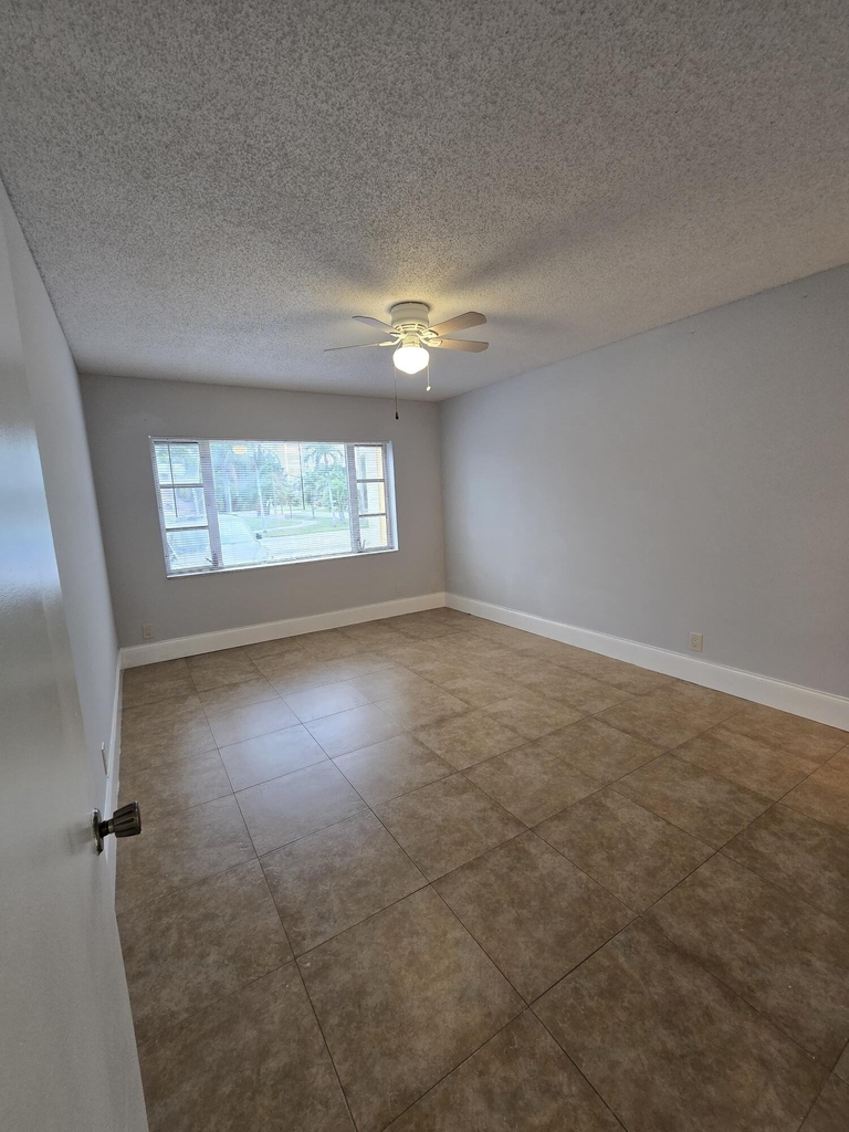 5840 Ne 22nd Way - Photo 3