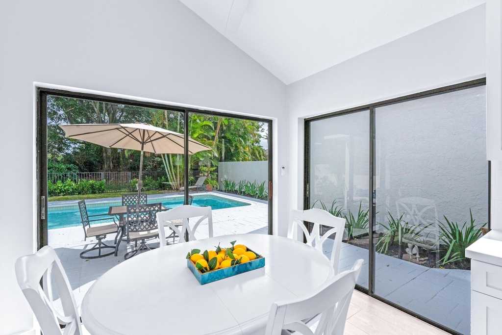 2442 Windsor Way Court - Photo 12