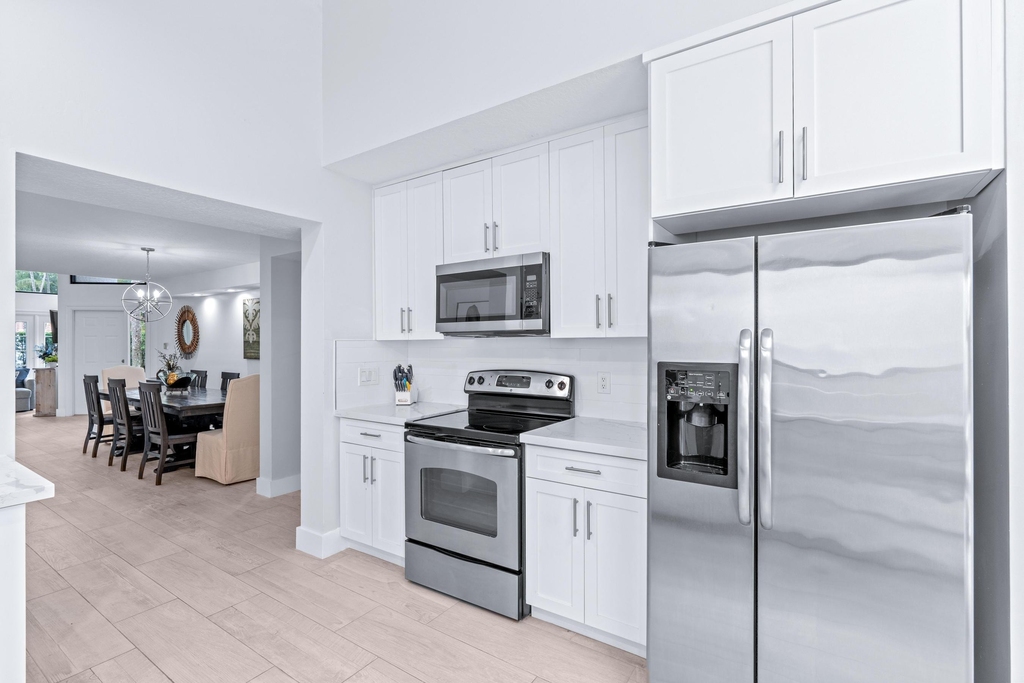 2442 Windsor Way Court - Photo 14